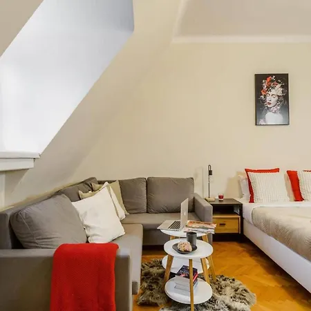 Elegant Loft-style For 10 Апартаменти Варшава